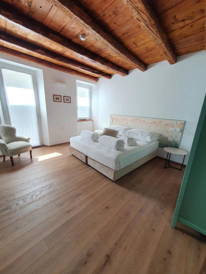 Casa Castagna 1620 Bed & Breakfast Mergozzo Eksteriør bilde